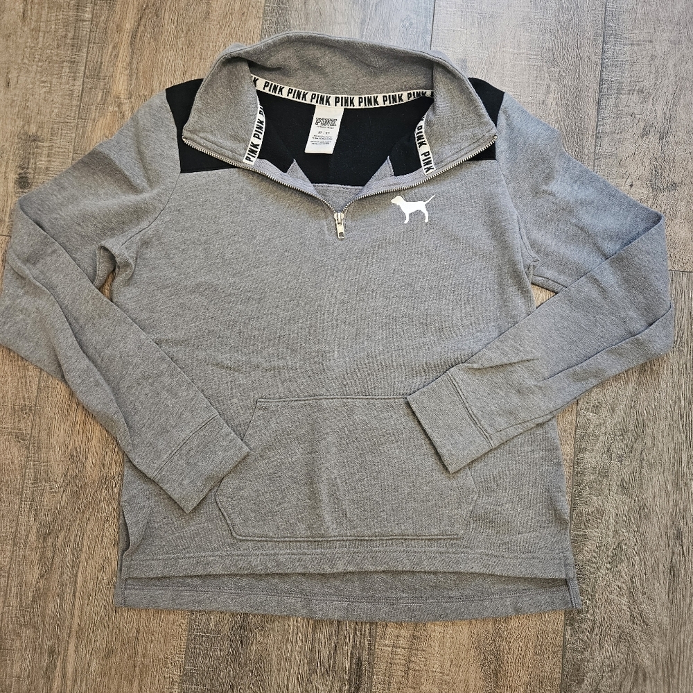 PINK Victoria's Secret Gray and Black Sweatshirt Lile New